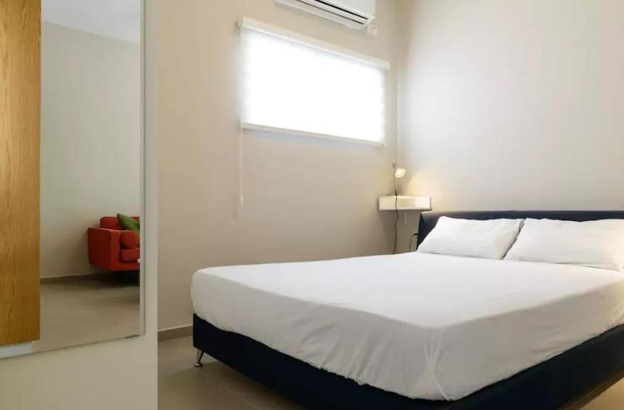 Sea Suites Tel Aviv Esterno foto