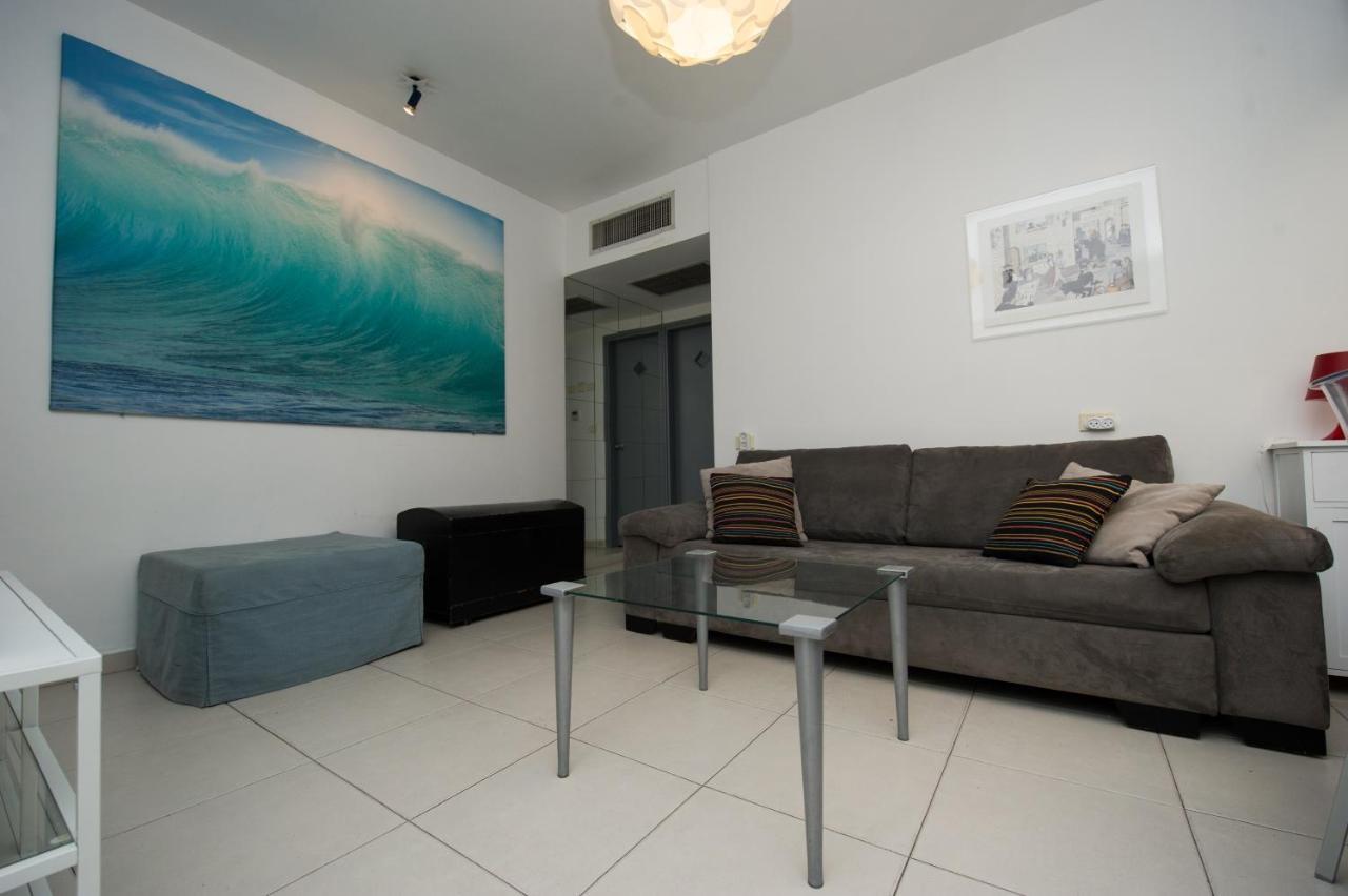 Sea Suites Tel Aviv Esterno foto