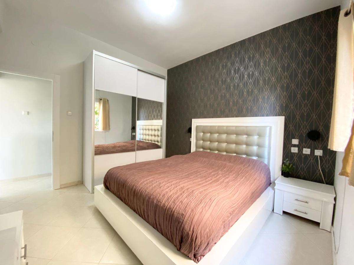 Sea Suites Tel Aviv Esterno foto